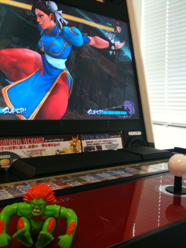 Yoshinori Ono parle de Super Street Fighter IV Arcade